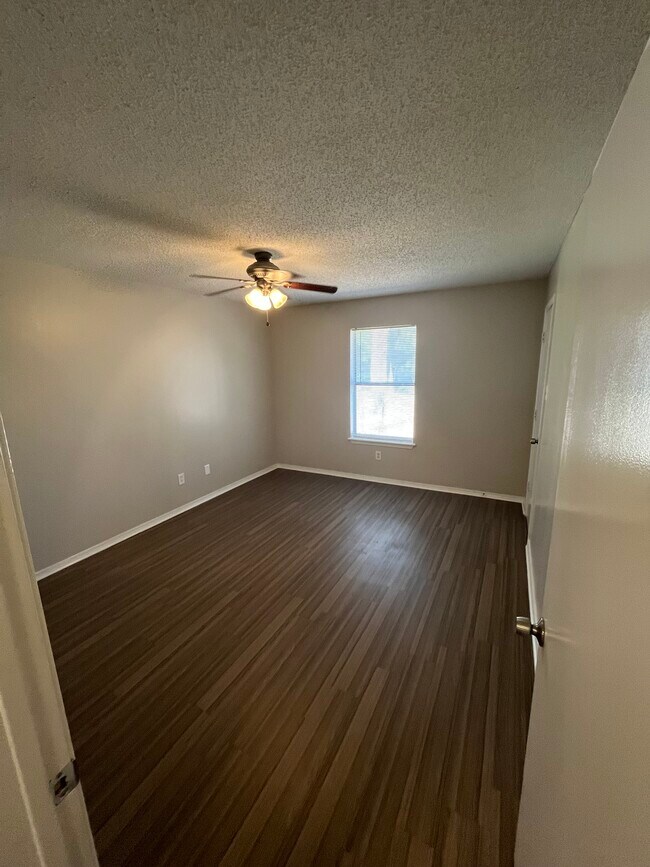 Building Photo - 13483 Rhudy Dr