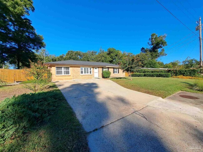 Primary Photo - 8101 Chapperal Dr