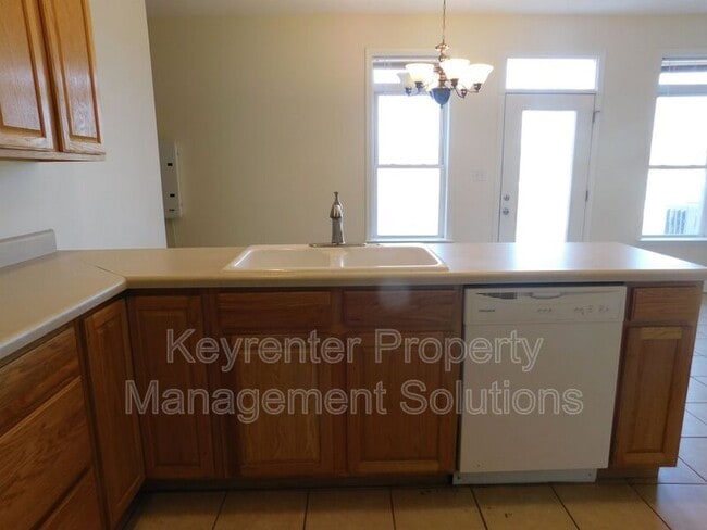 Building Photo - 22 Enchanted View Cir