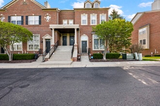 Building Photo - 29374 Glen Oaks Blvd W