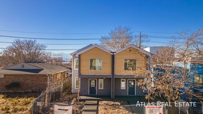 Building Photo - Brand New Home in North Denver