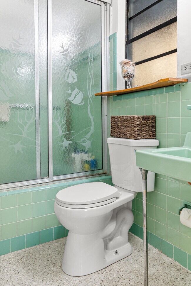 Building Photo - 3490 S Ocean Blvd