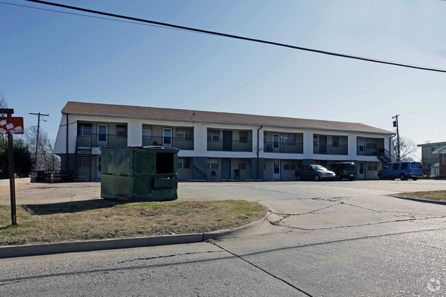 Building Photo - Marle Apartments