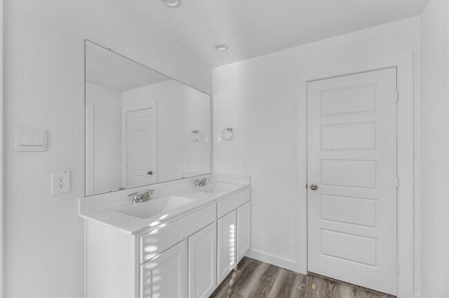 Building Photo - 13436 Sombrero Cay Dr