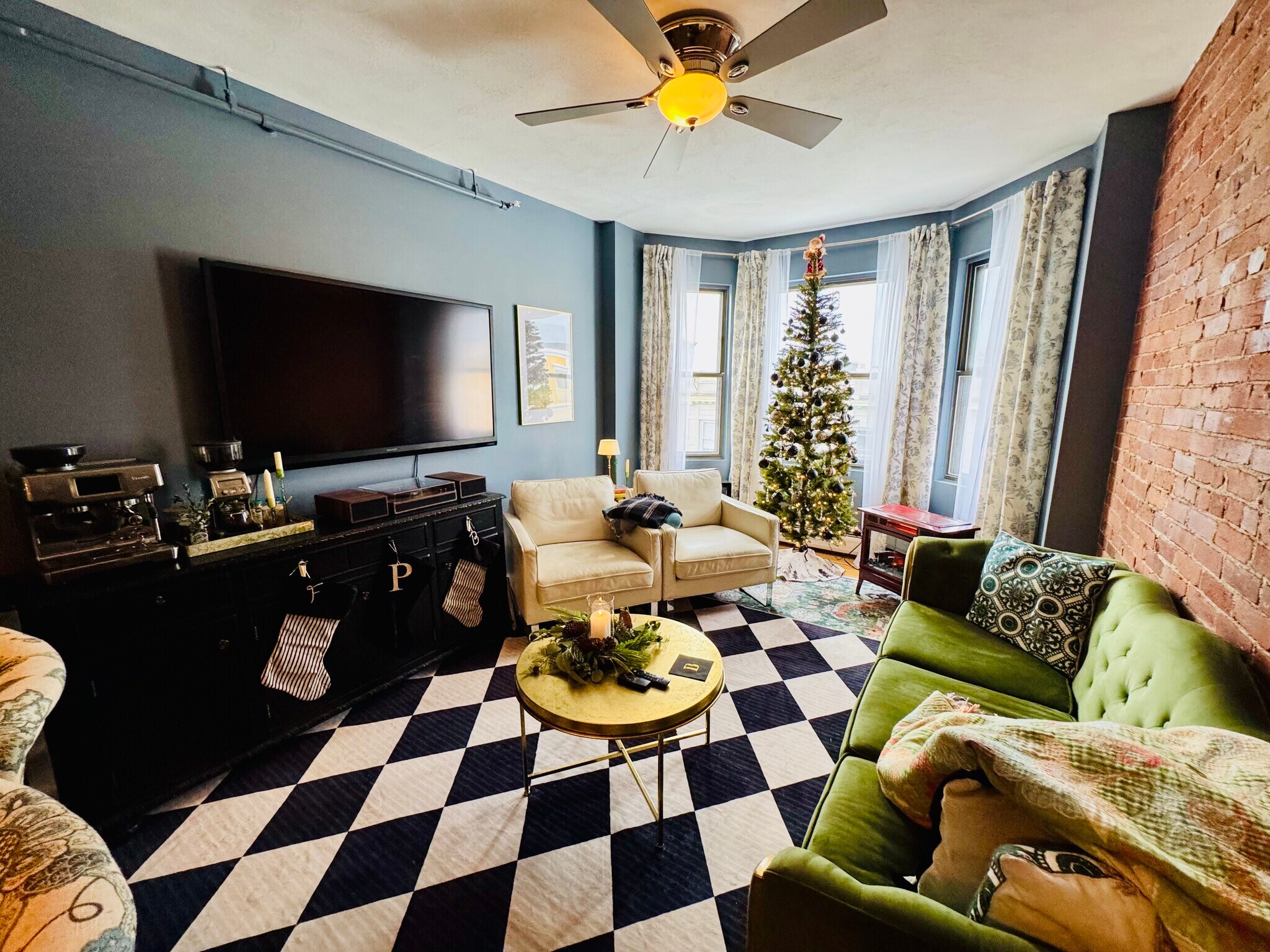 Building Photo - 265 Atwells Ave