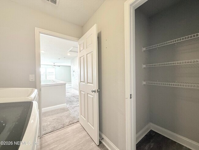 Building Photo - 12357 Sea Island Dr