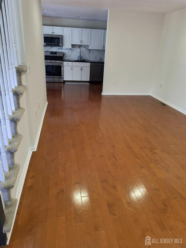 Building Photo - 89 Chariot Ct