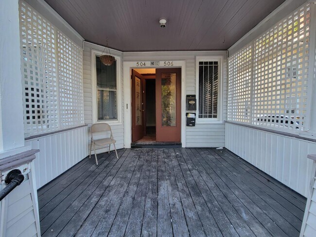 Building Photo - 504 Winthrop Ave