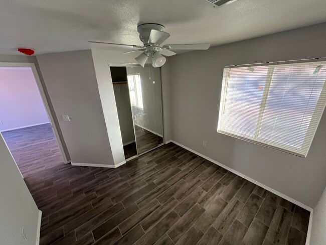 Building Photo - 441 E Brady St