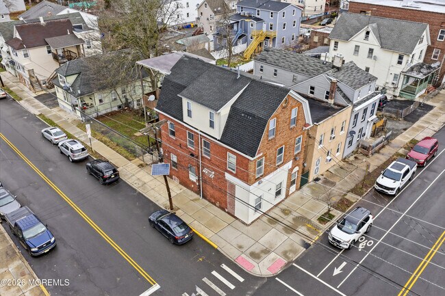 Building Photo - 115 Remsen Ave