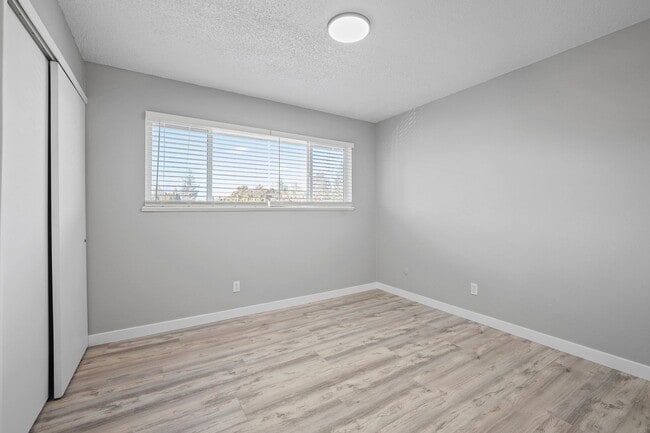 Building Photo - Ground floor remodeled 2 br unit