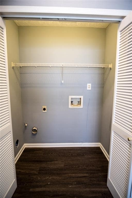 Building Photo - 4885 Streamside Dr