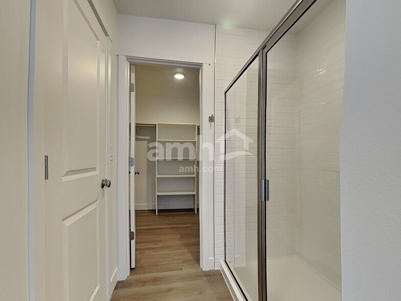 Building Photo - 7705 Brenden St SW