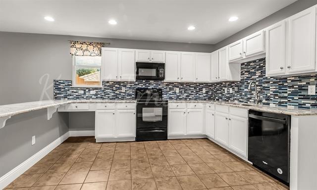 Building Photo - 12748 Gillon Dr
