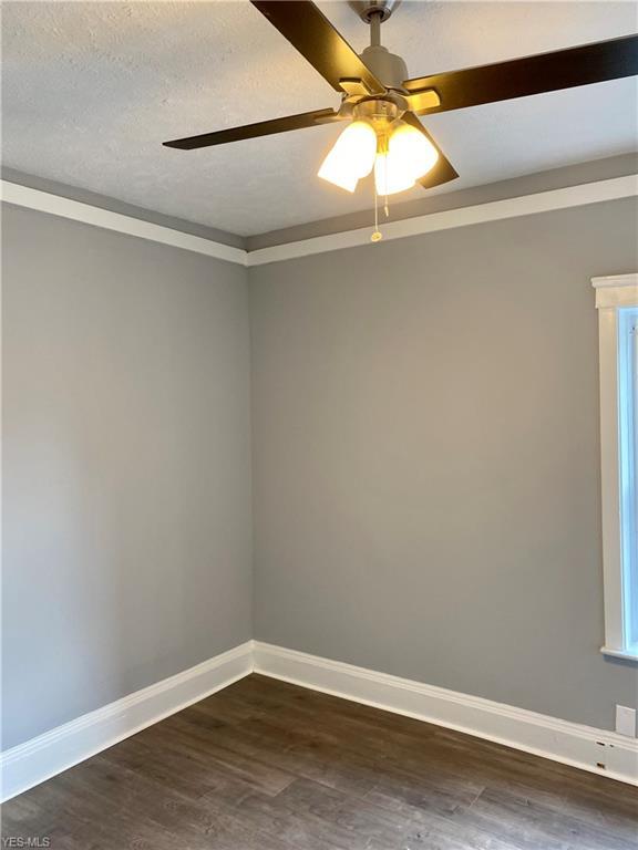 Building Photo - 1970 E 71st St