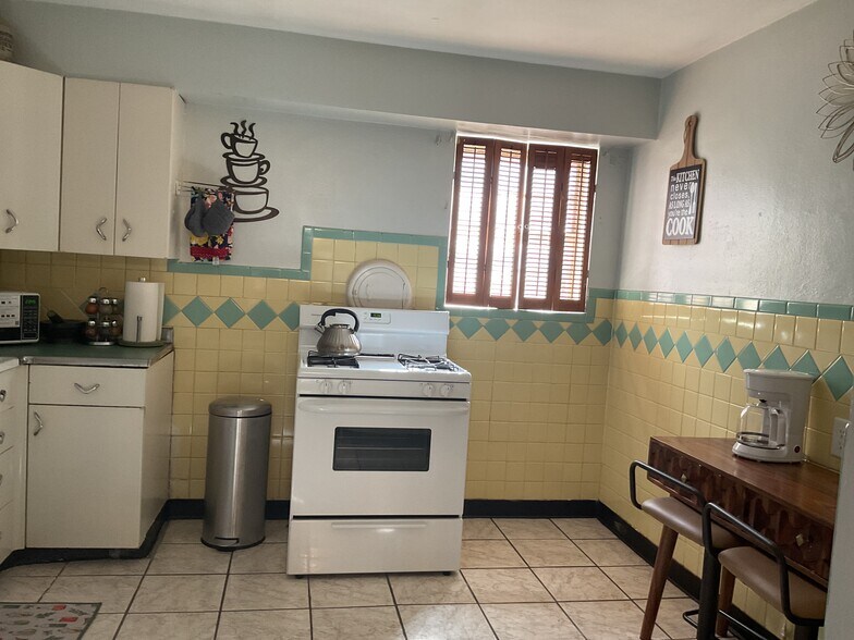 Building Photo - 7243 Dartmouth Ave