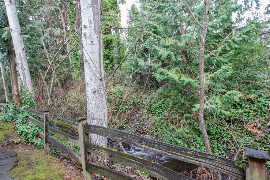 Building Photo - 5107 176th St SW #B