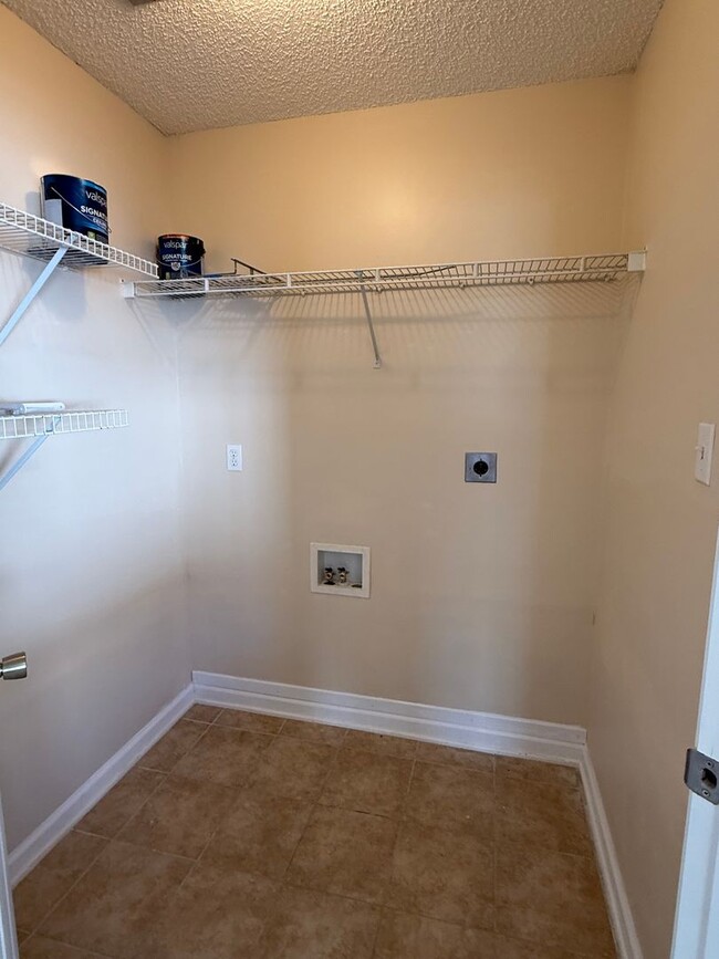 Building Photo - Beautiful Home in Valdosta, Ga!