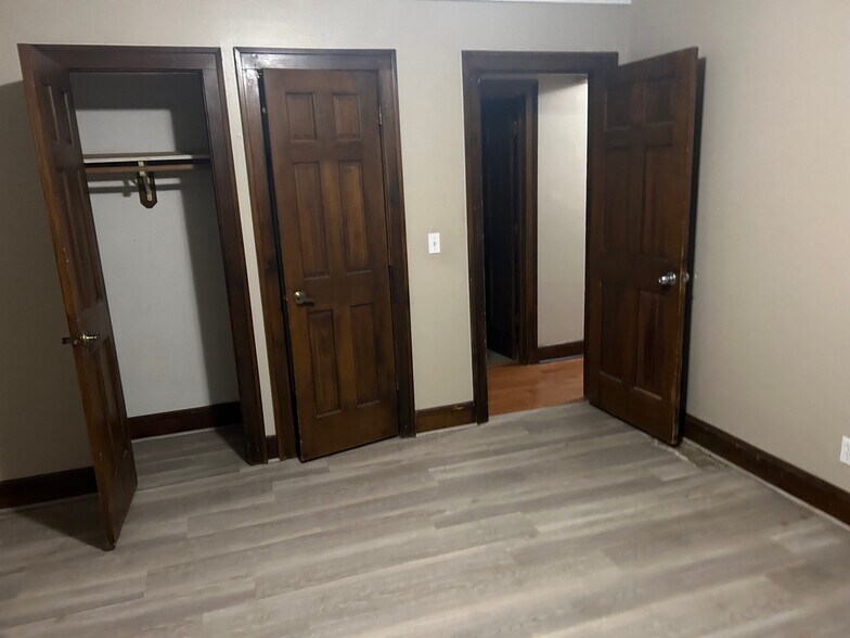 Larger lower level bedroom - 2432 Stevens Ave