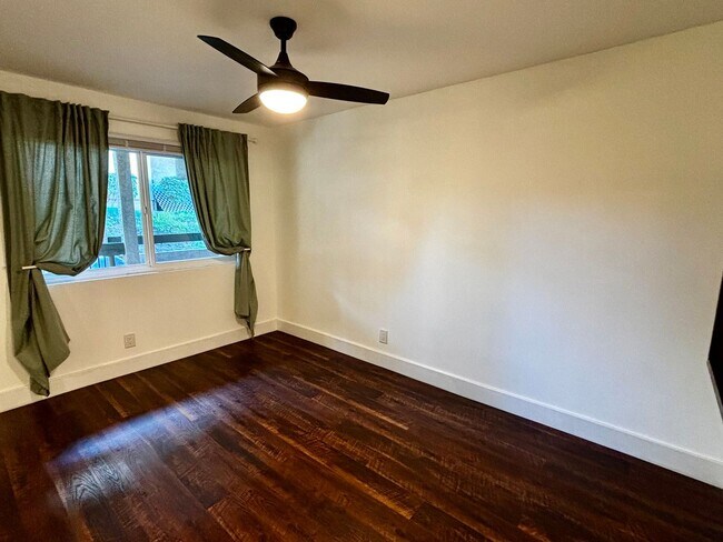 Building Photo - Beautiful 2 bed 2 bath Condo Located in North Park