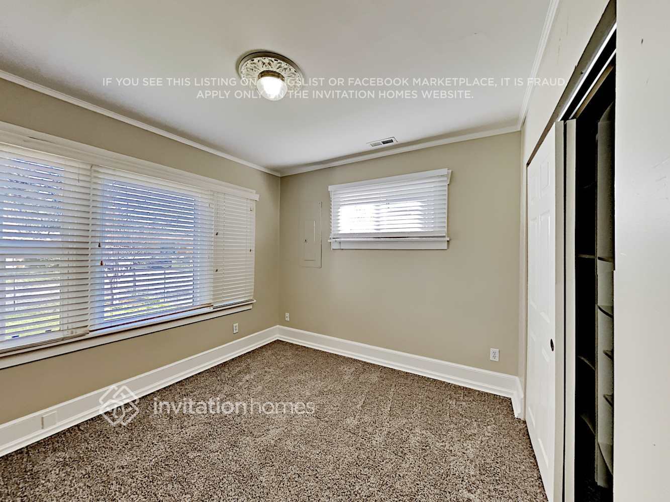 Building Photo - 230 S 79th St