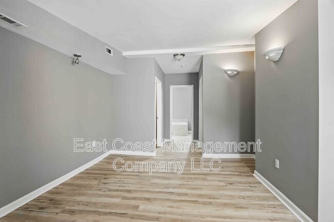 Building Photo - 1209 W Lombard St