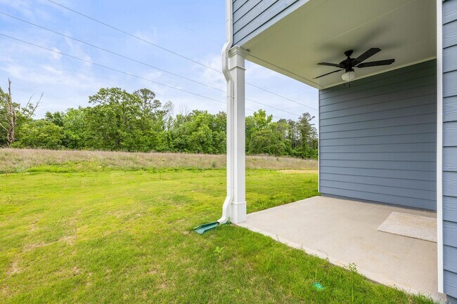 Building Photo - 326 Red Tail Dr