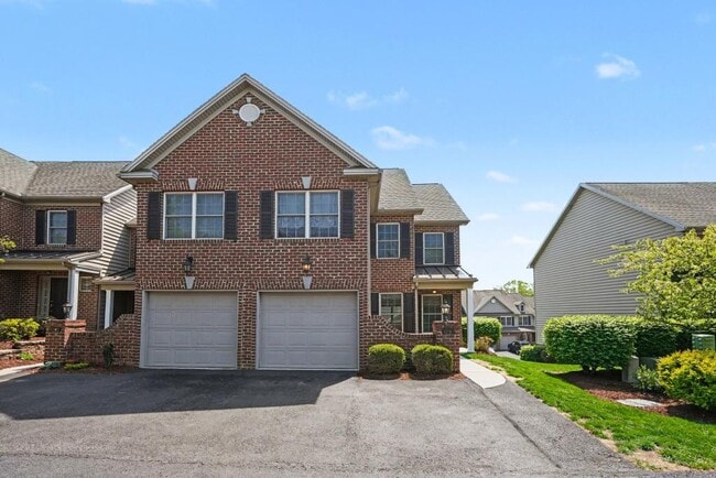 Building Photo - 5050 Mendenhall Dr.