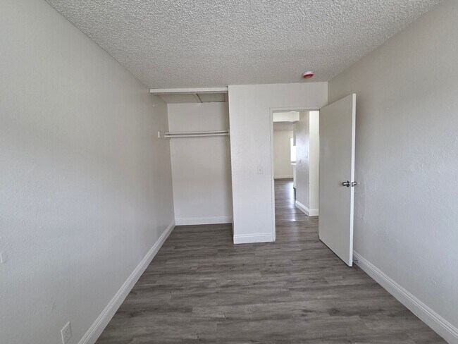 Building Photo - 156 Judy Ln