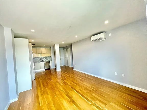 Building Photo - 8629 Bay Pkwy