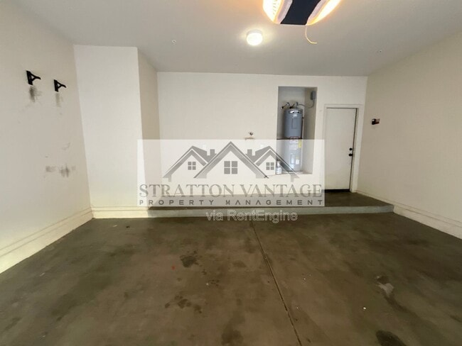 Building Photo - 4709 E Portola Valley Dr