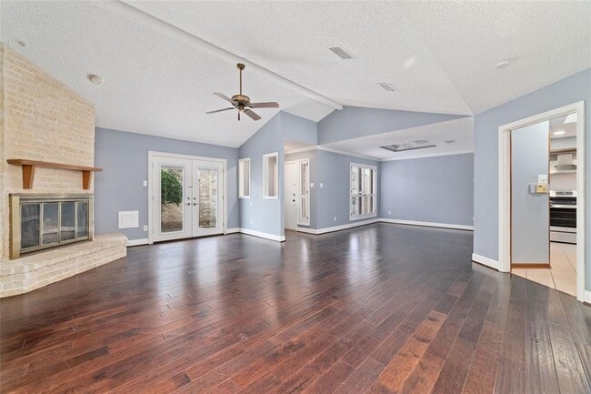 Building Photo - 214 Brocket Pl
