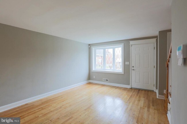 Building Photo - 3743 Bonview Ave