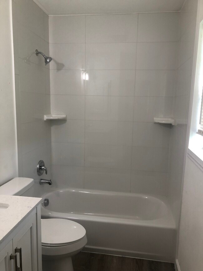 Building Photo - 1102 Berkeley St