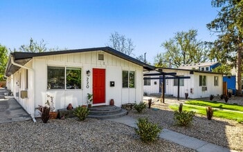 Building Photo - Charming 1 bed 1 bath in the heart of Boise, close to BSU & St. Luke's