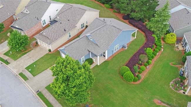 Building Photo - 6218 Azalea Way
