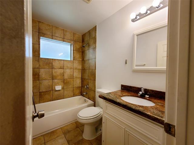 Building Photo - 4931 Junius St