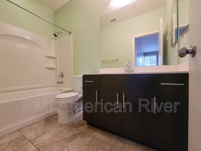 Building Photo - 828 Cadmium Ct