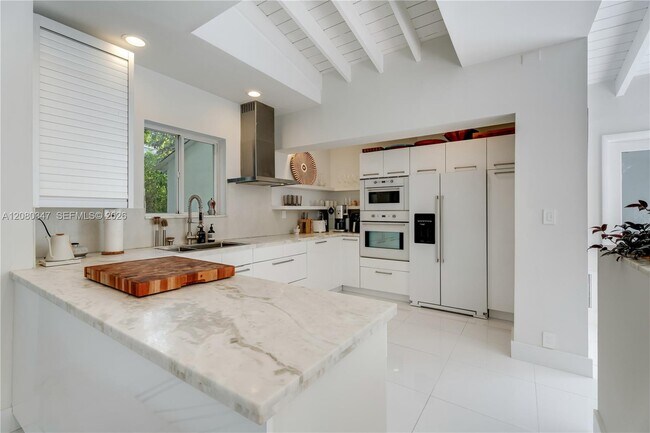 Building Photo - 7501 Adventure Ave