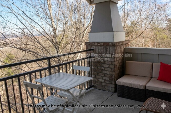 Building Photo - 3708 Spruce Ridge Way