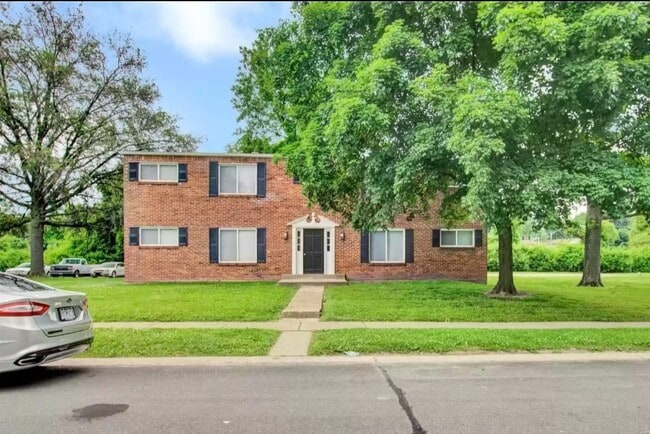 Primary Photo - 940 Torero Ln