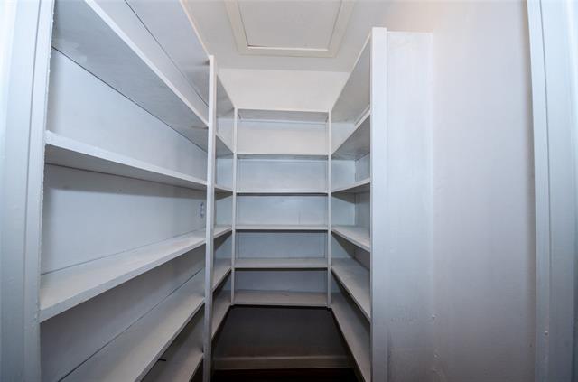 Building Photo - 104 Cole St