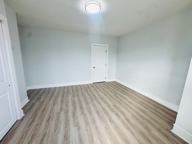 Building Photo - Refreshed 3BR/1.5Bth Home! Section 8 Accepted.