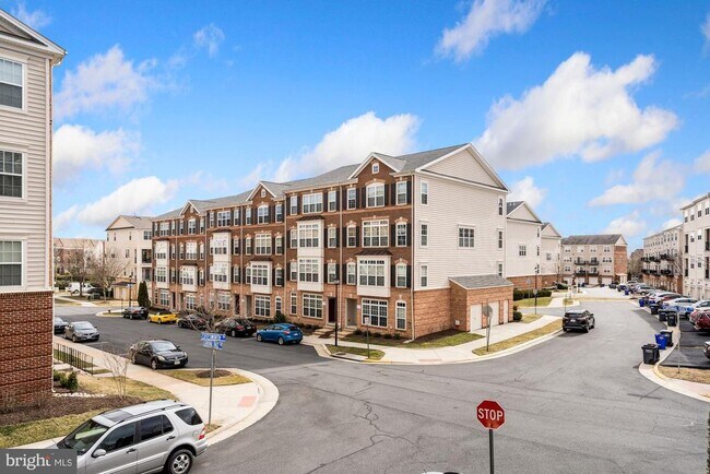 Building Photo - 22682 Verde Gate Terrace