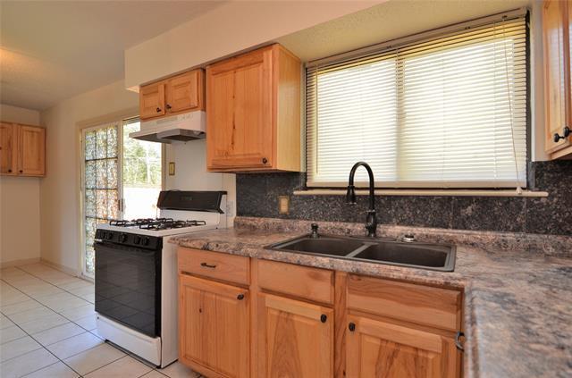 Building Photo - 4524 Sherwood Dr