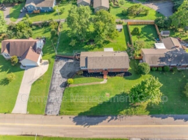 Building Photo - 217 Buckingham Dr