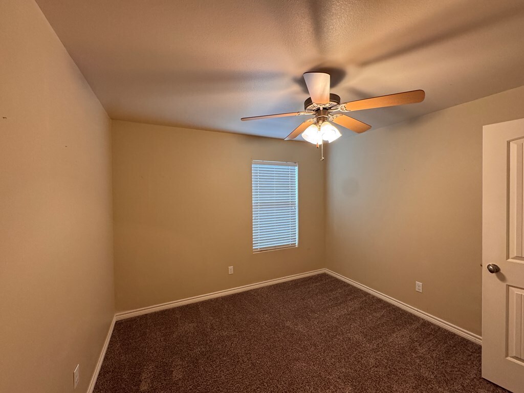 Building Photo - 7214 Barksdale Ln