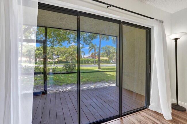 Building Photo - 1403 Congressional Way