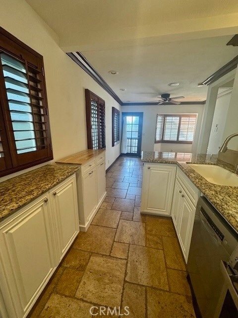 Building Photo - 317 Bayview Dr