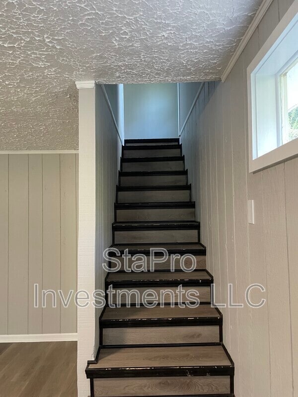 Building Photo - 122 Bellar Dr